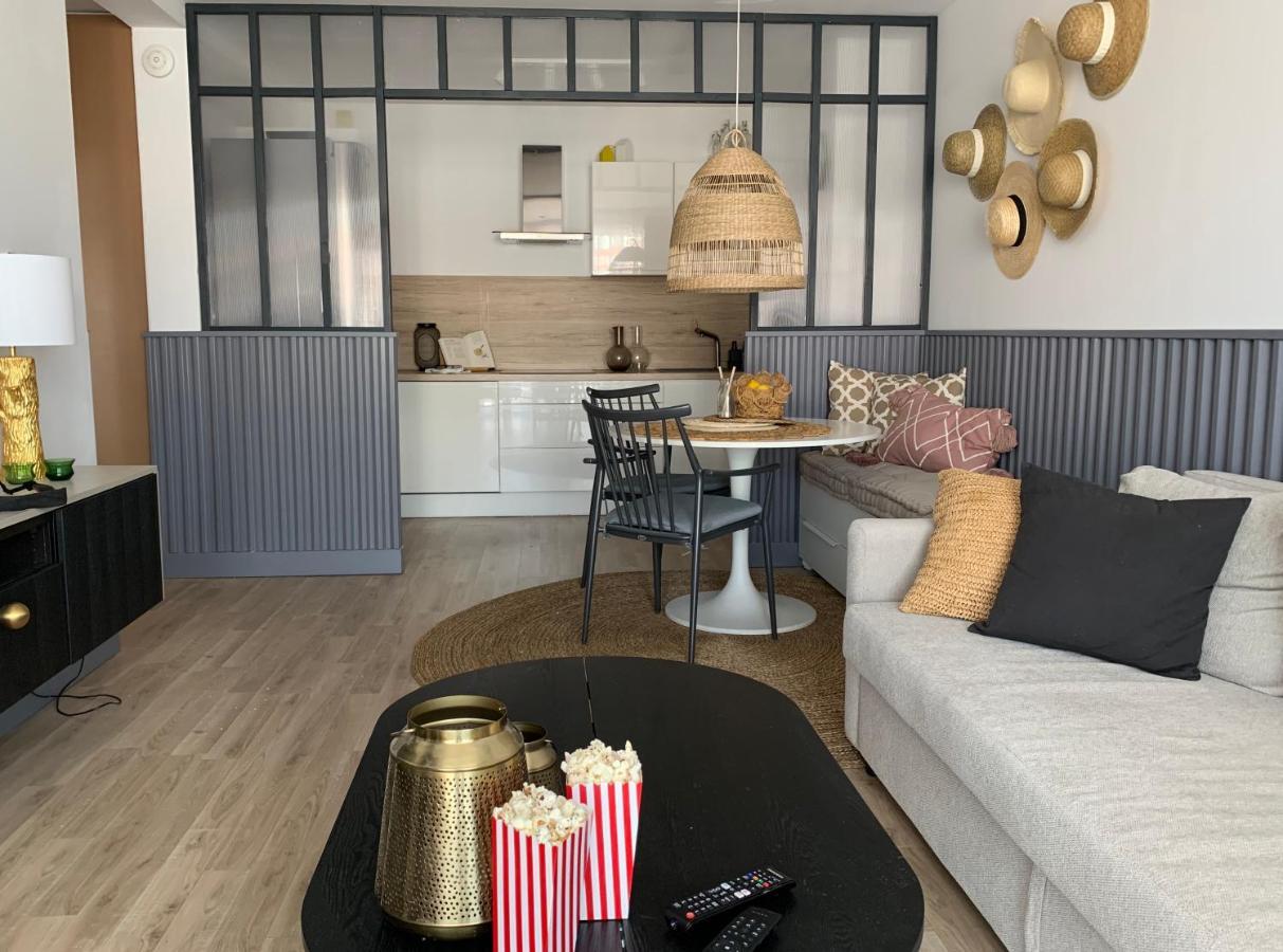 Central Point By Zoom Apartments Bratislava Ngoại thất bức ảnh